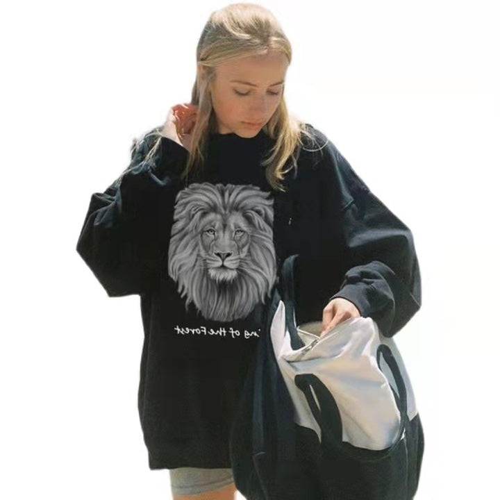 Damen oversized Sweatshirt mit fotorealistischem Löwenprint, Relaxed‑Fit und geripptem Rundhalsausschnitt – Avérine