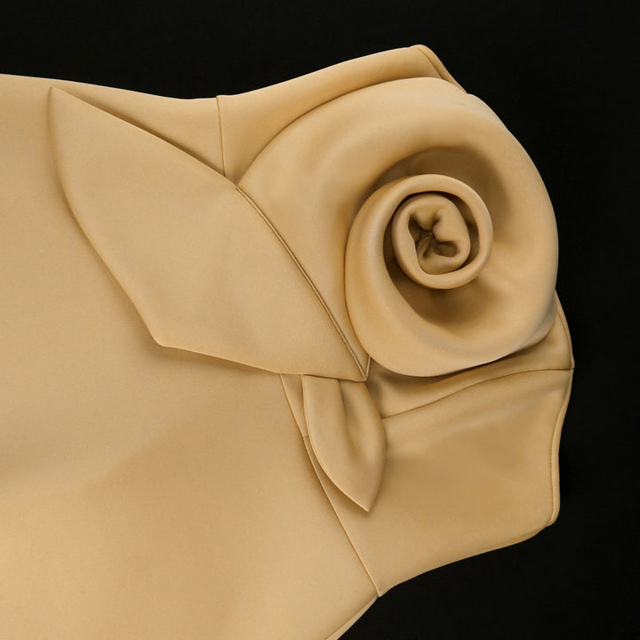 Damen Charmantes Abendkleid mit floraler Drapierung Echo Archiv