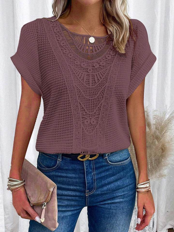Elegantes Spitzen-T-Shirt mit stilvollen Details
