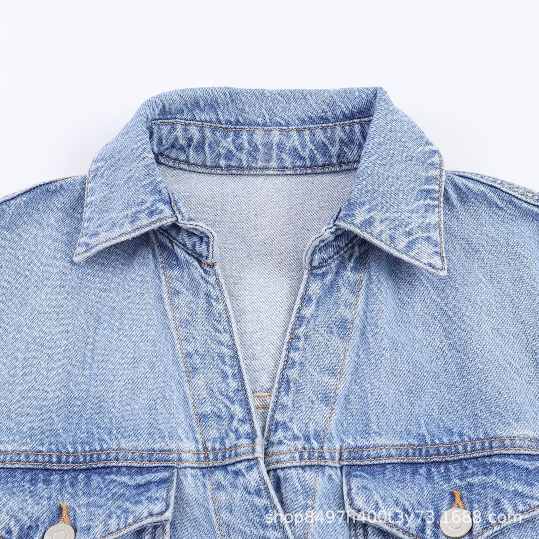 Damen Tailliertes Jeanskleid mit Bindegürtel, Hemdblusenkragen und Pattentaschen Echo Archiv