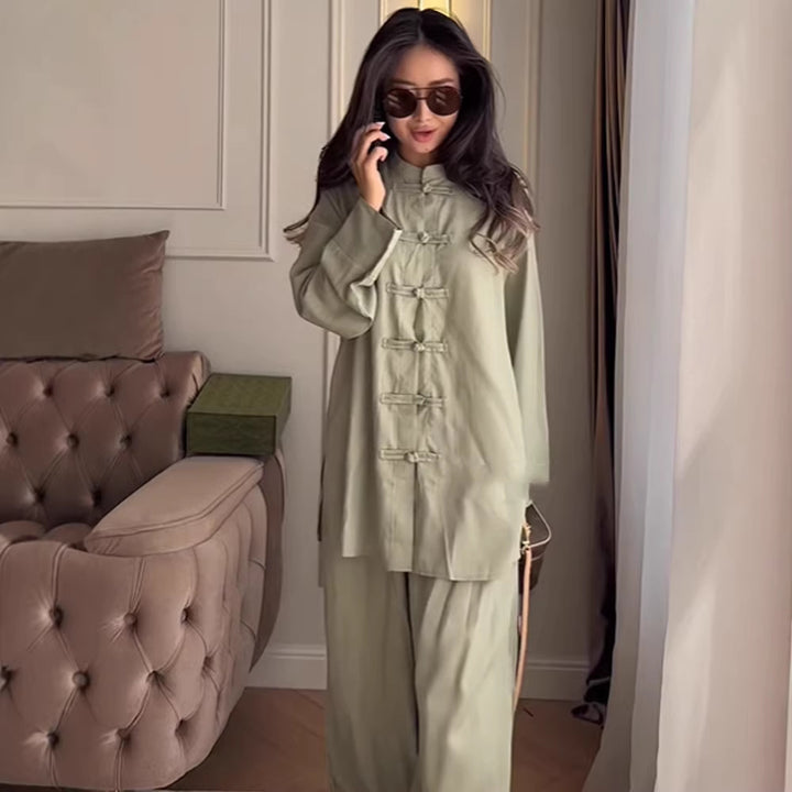 Damen Zweiteiliges Oversize Lounge‑Set mit Stehkragen und dekorativen Knotenverschlüssen Echoarchiv