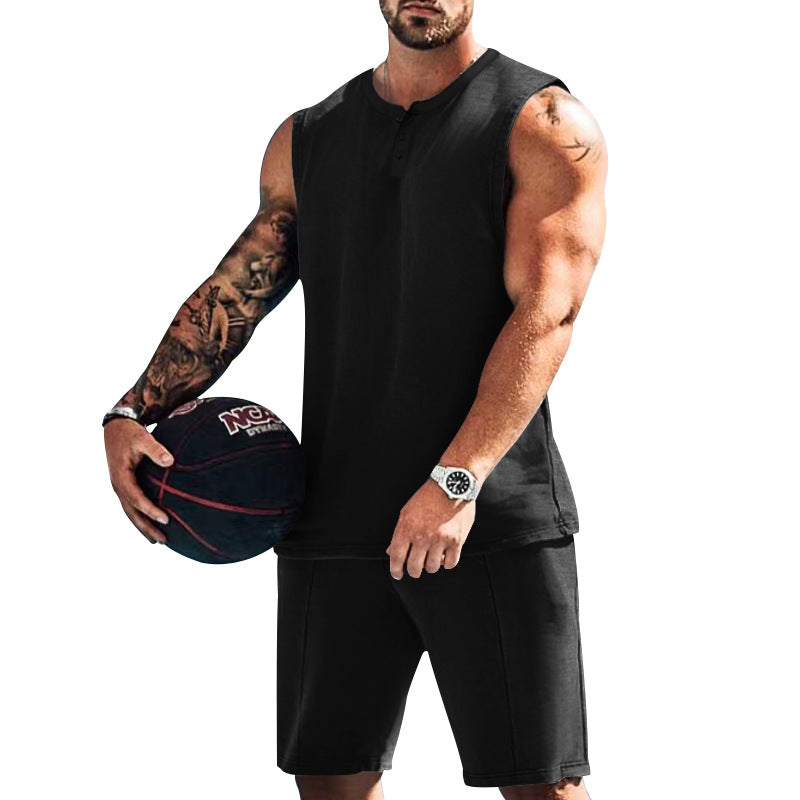 Herren sportliches Trainingsoutfit mit ärmellosem Oberteil und Shorts Echoarchiv