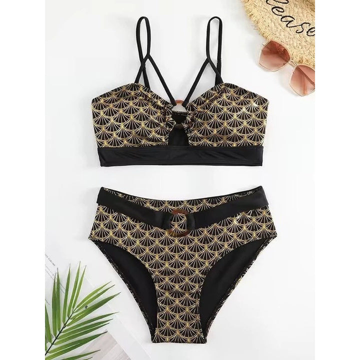 Damen Triangel-Bikini mit elegantem Schnitt und modischen Akzenten Echo Archiv