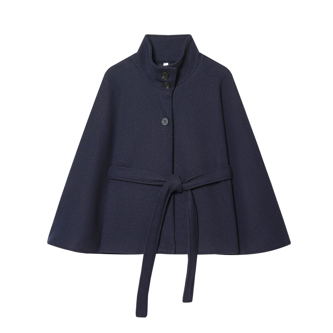 Damen Kurzes Cape-Mantel mit Stehkragen, Knopfleiste und Bindegürtel Echo Archiv