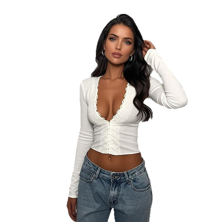 Damen tailliertes Crop-Top mit tiefem V-Ausschnitt und Spitzenbesatz – Avérine