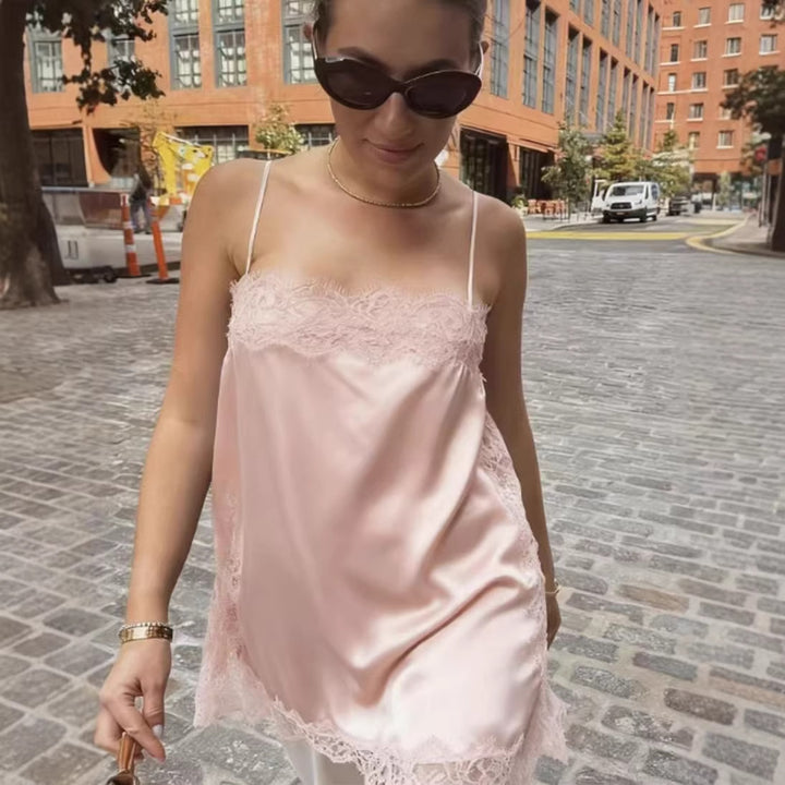 Damen Spitzentop mit zartem Saum Echo Archiv