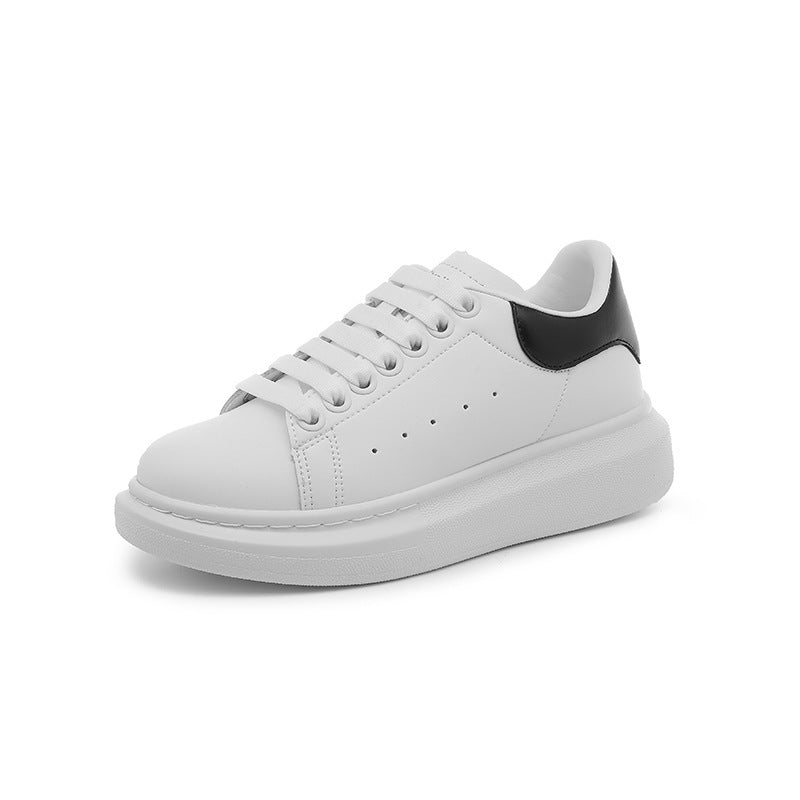 Unisex minimalistische Plateausneaker aus glattem Kunstleder mit gepolstertem Fersenkragen und dämpfender Leichtsohle – Norré