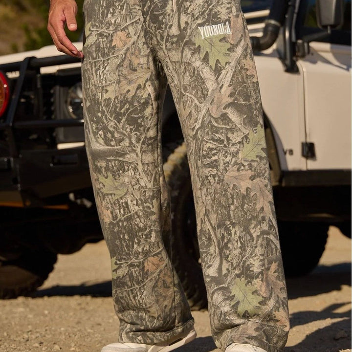 Herren weite Camouflage-Jogginghose mit elastischem Komfortbund und Oberschenkel-Logo – Sorevano