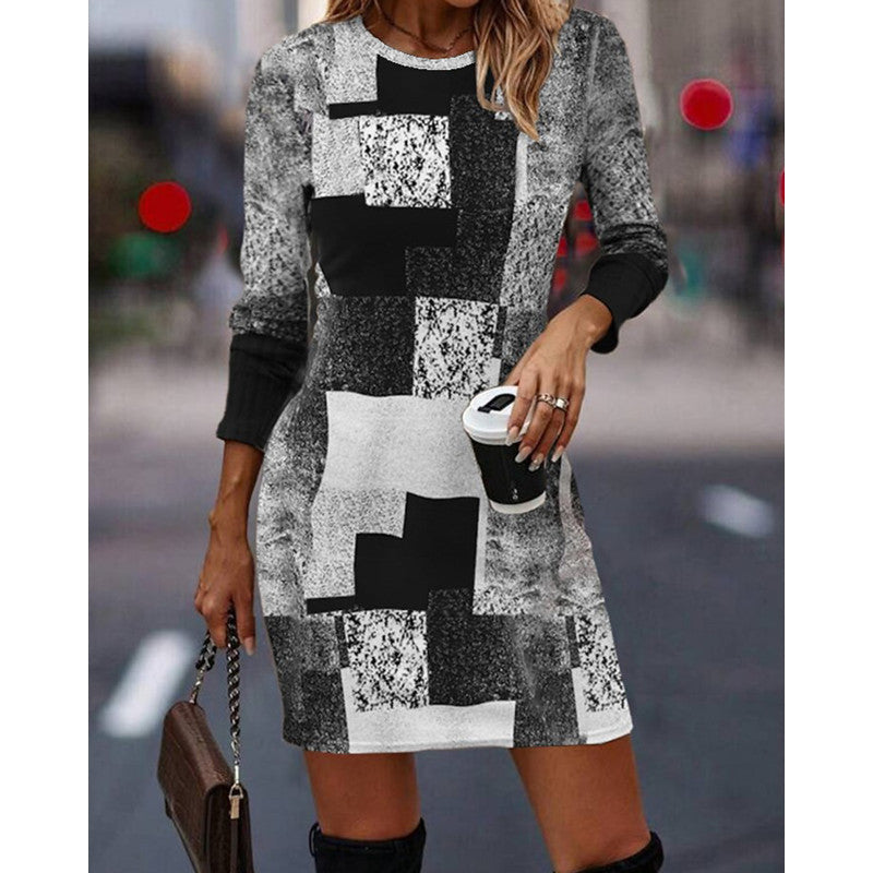 Damen Strickkleid mit modernem geometrischen Muster und langen Ärmeln Echoarchiv