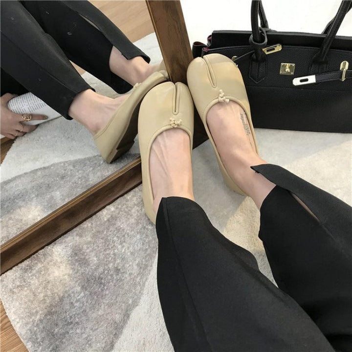 Damen Ballerinas mit eleganter Schlitz-Details und bequemer Innensohle Echoarchiv
