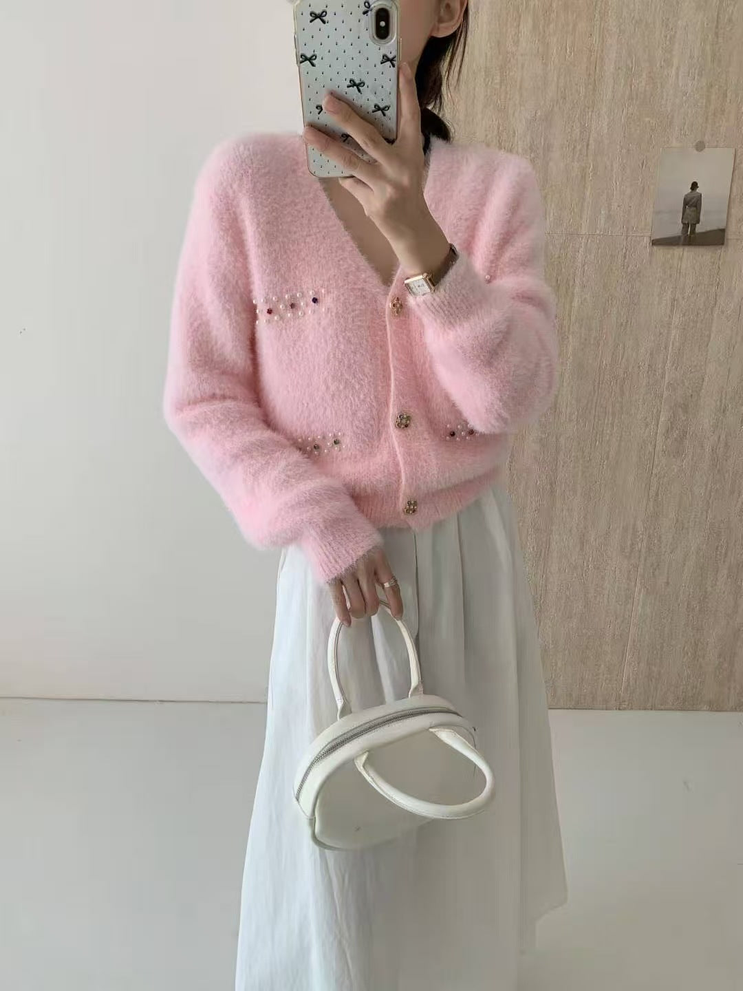 Damen Verspielter V-Ausschnitt Cardigan mit Perlen Echo Archiv