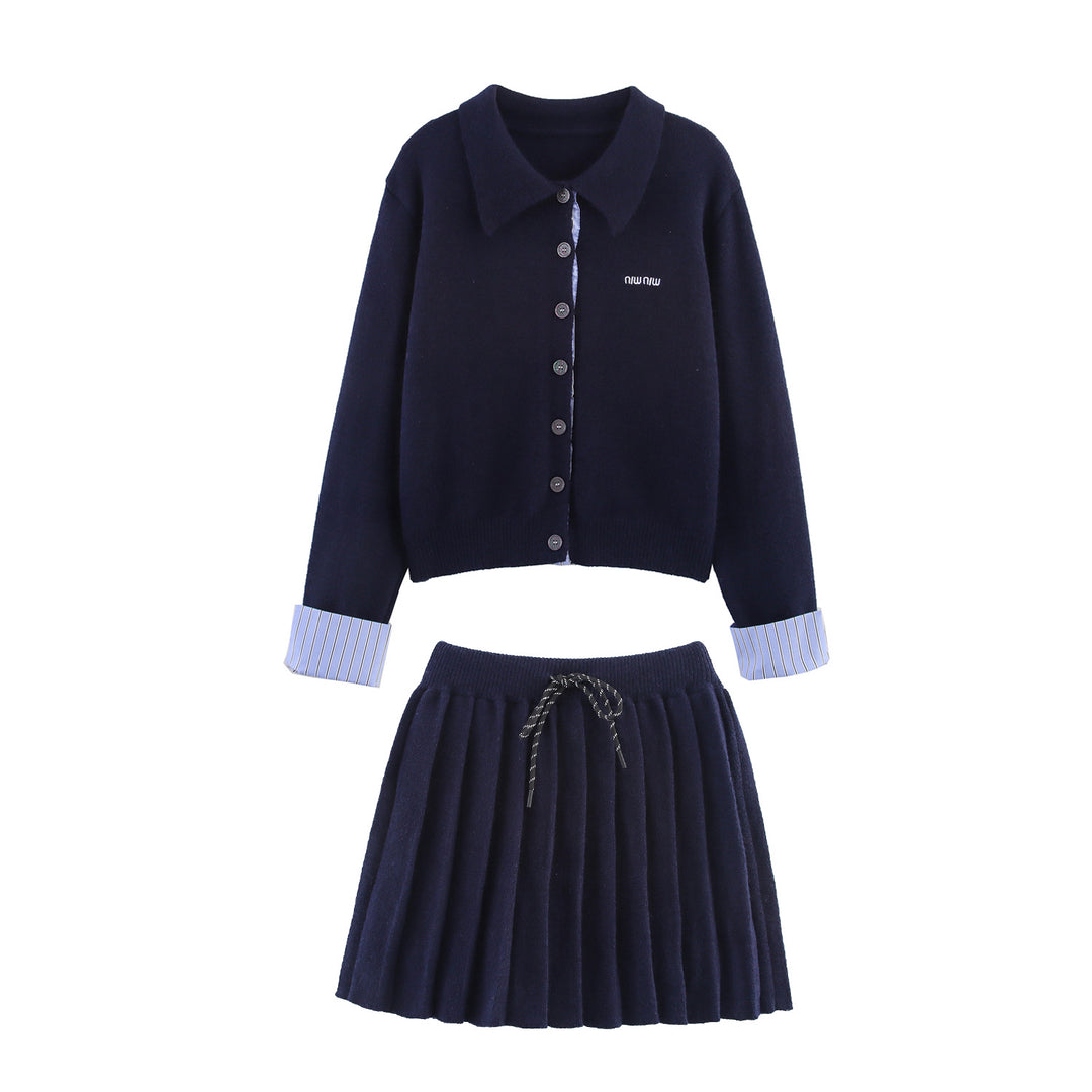 Damen Zweiteiliges Feinstrick-Set mit Hemdkragen-Cardigan und plissiertem Rock Echoarchiv