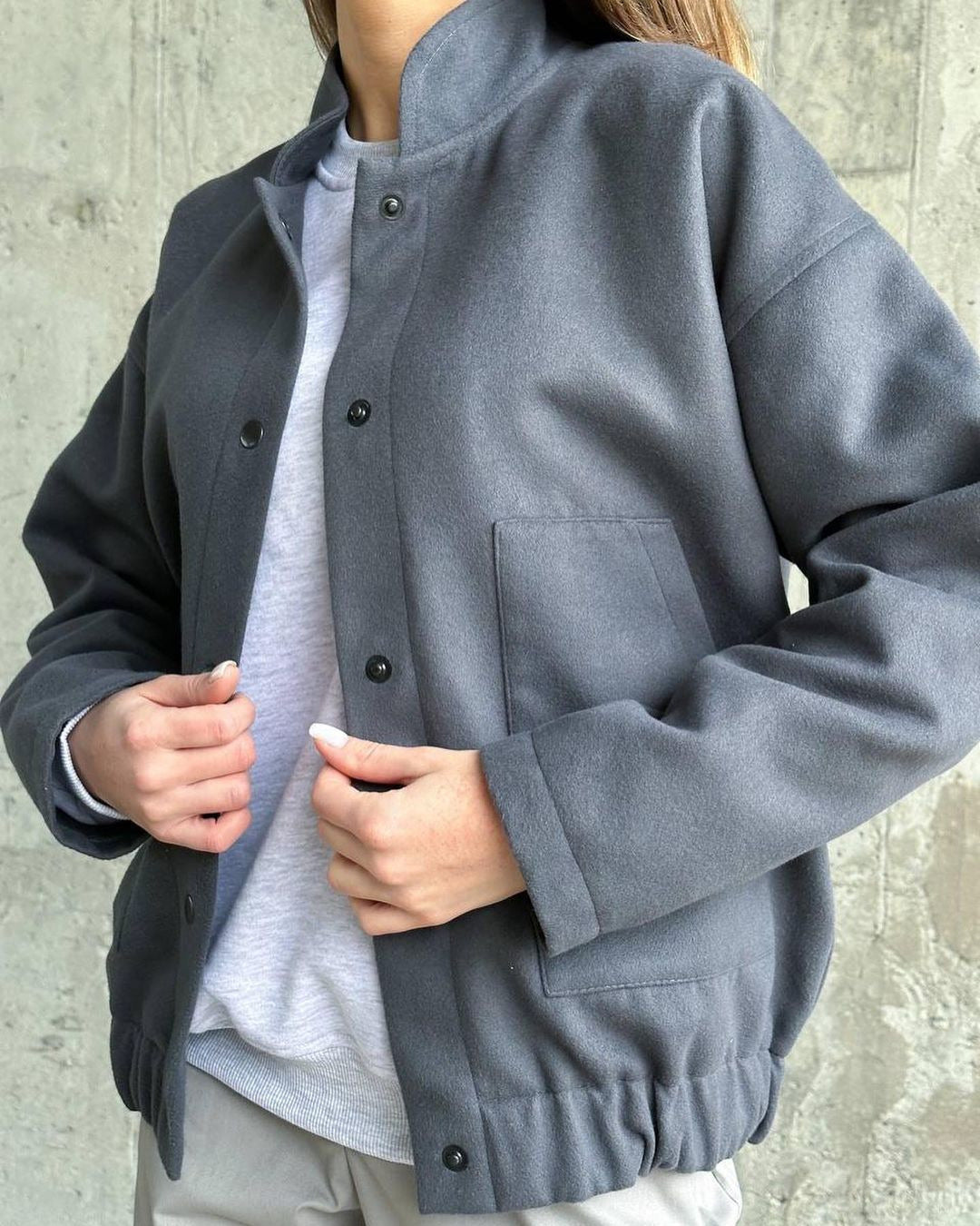 Damen Kurz geschnittene Bomberjacke aus Wollmix mit Druckknopfverschluss und elastischem Saum Echoarchiv
