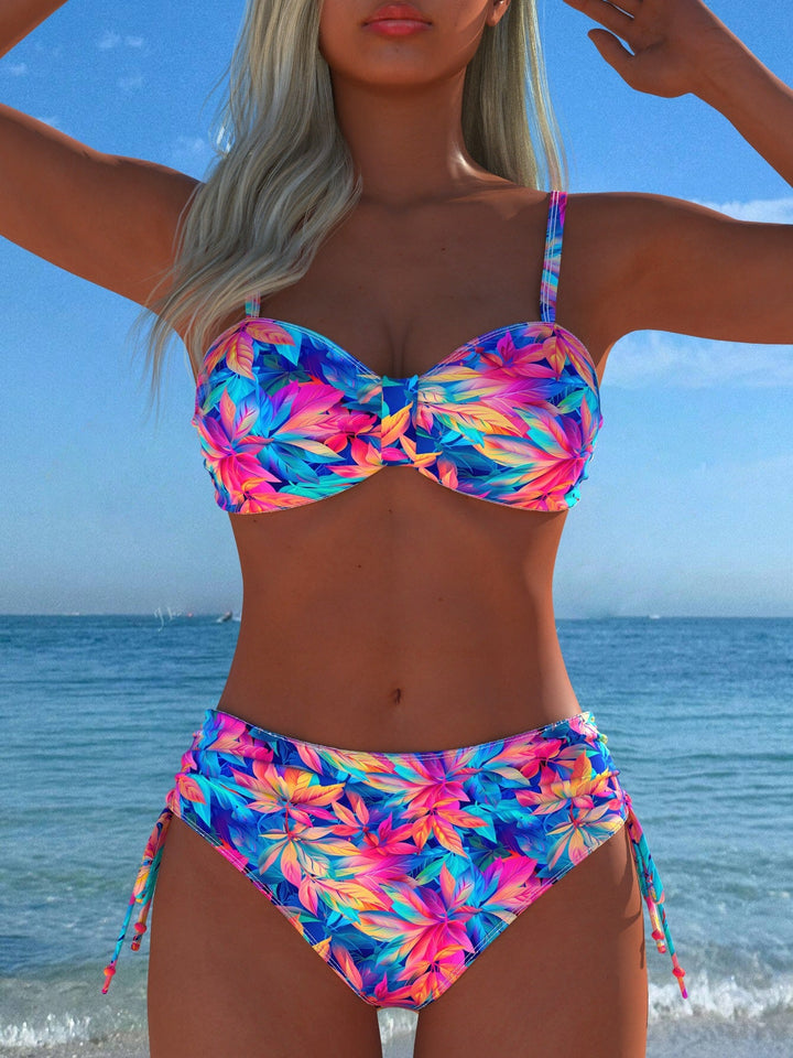Damen Bikini-Set mit stilvollem Karomuster und goldfarbenen Akzenten Echoarchiv