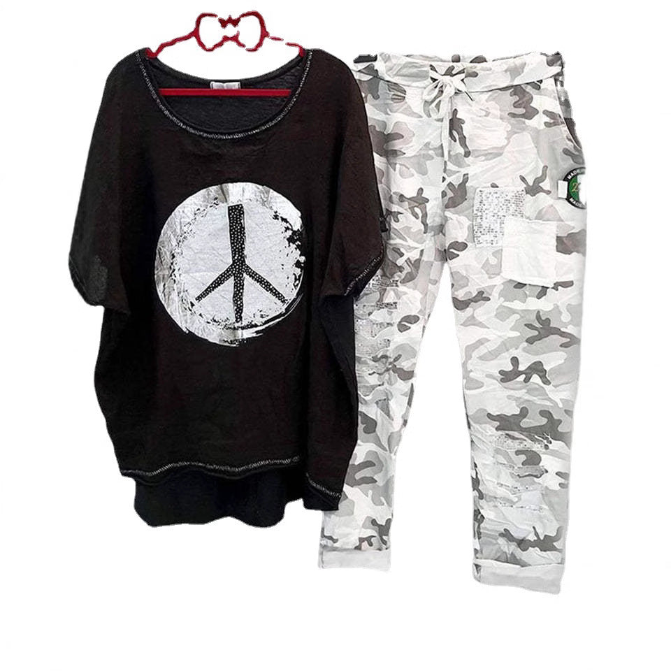Damen nan lässiges Freizeit-Zweiteiler mit weit geschnittenem Leinenoptik-Shirt, Peace-Symbol und Camouflage-Jogpant mit Patchdetails Echo Archiv