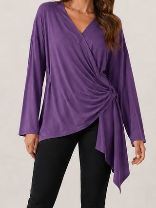 Damen Wickelshirt mit seitlicher Knotenpartie, V‑Ausschnitt und asymmetrischem Saum – Avérine