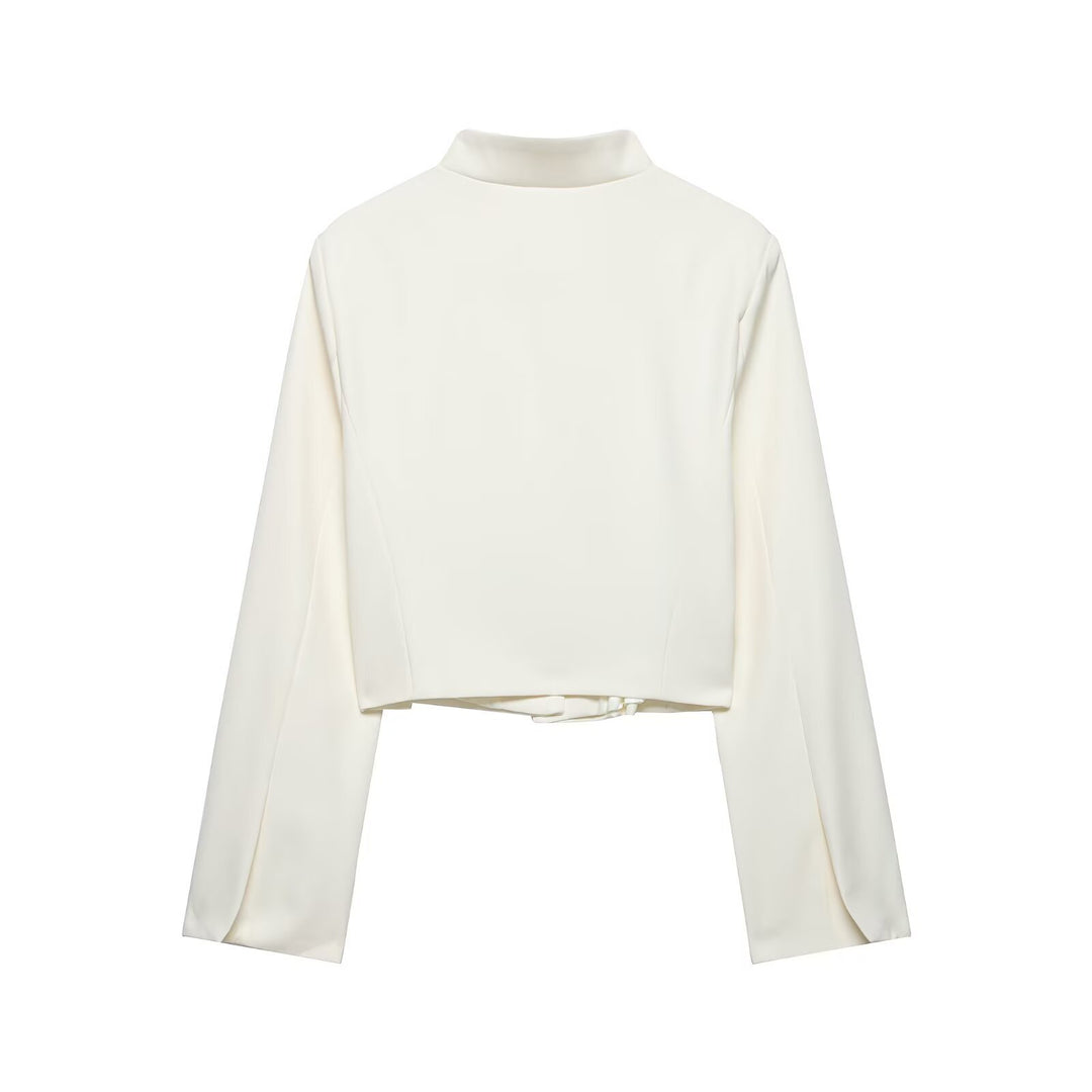 Damen Kurzer taillierter Blazer mit Stehkragen und asymmetrischer Knopfleiste Echo Archiv