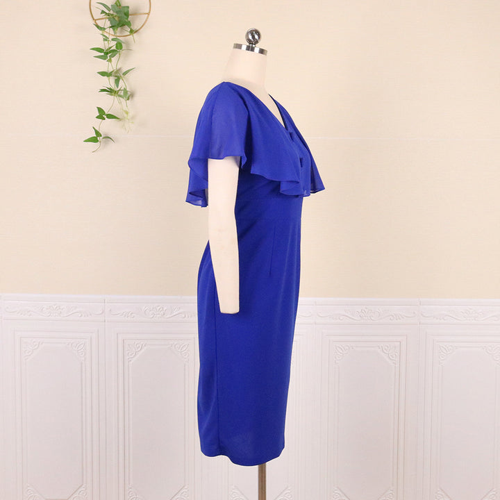Damen Elegantes Kleid mit schwingenden Volantärmeln Echo Archiv