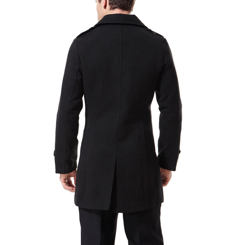Herren modischer Trenchcoat mit doppelter Knopfleiste und praktischen Taschen Echoarchiv