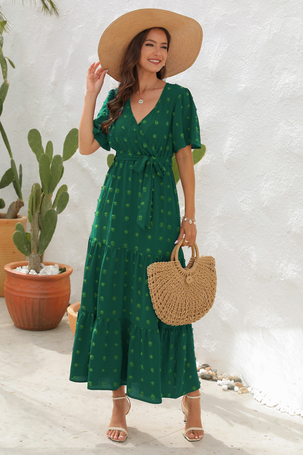 Damen Maxikleid mit fließendem Schnitt und femininem Wickeldesign Echo Archiv