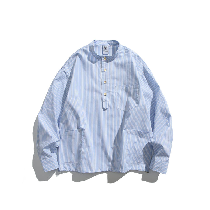 Herren Oversized Hemd im Pullover‑Stil mit Stehkragen, Halbpasse und aufgesetzten Taschen Echoarchiv