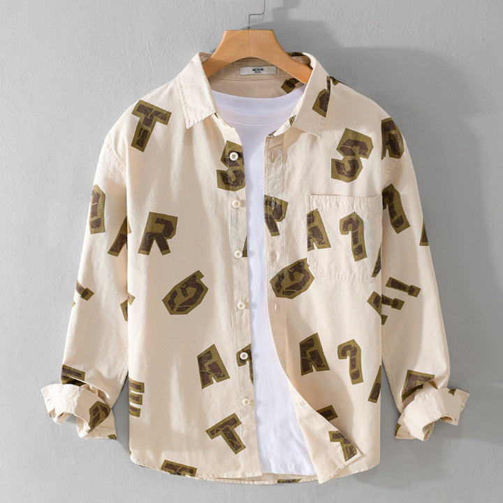 Herren Lockeres Baumwollhemd mit großflächigem Letter‑Print und Brusttasche Echoarchiv