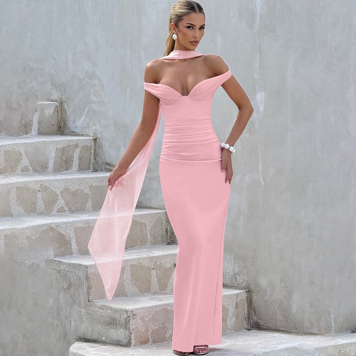 Damen Elegantes Abendkleid mit schulterfreier Drapierung Echo Archiv