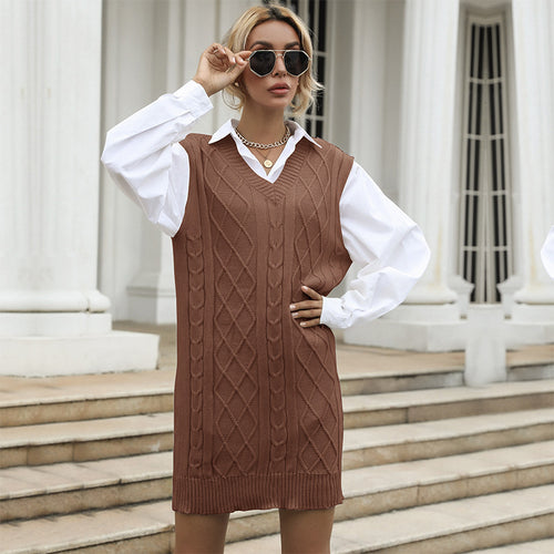 Damen Ärmelloses Zopfmuster-Strickkleid mit V-Ausschnitt und taillierender Silhouette – Élara