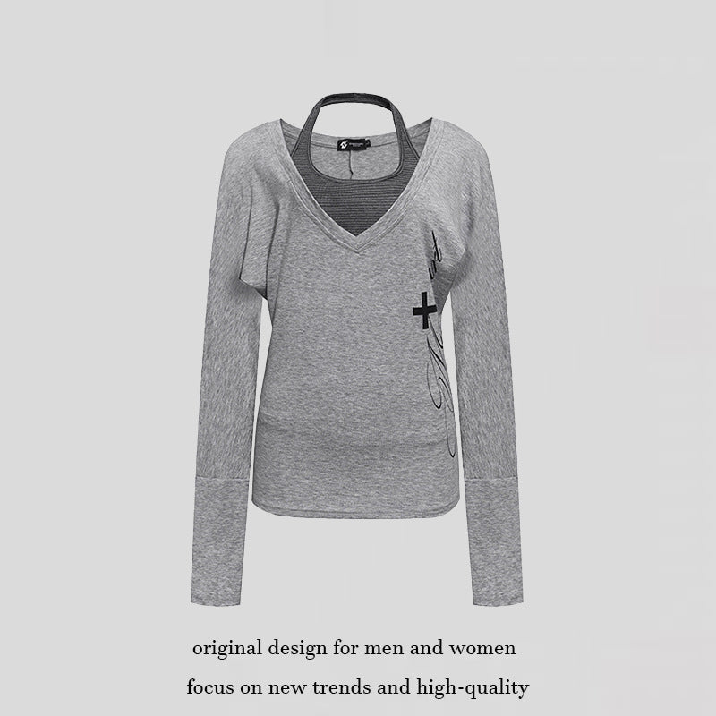 Damen Lagen-Langarmshirt mit tiefem V-Ausschnitt, Neckholder-Innenlayer und seitlichem Script-Print Echoarchiv