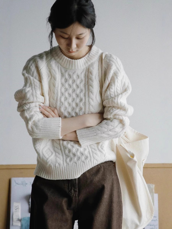 Damen Strukturierter Zopfmuster-Pullover aus Merino-Mix mit gerippten Abschlüssen und kastiger Passform Echoarchiv