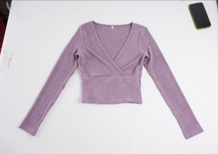 Damen Tailliertes Rippstrick-Wrap-Top mit tiefem V-Ausschnitt Echo Archiv