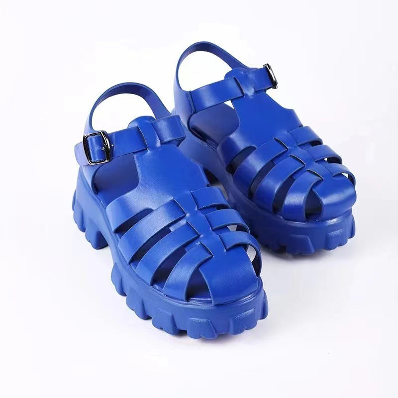 Damen  robuste Plateau-Sandalen mit mehreren Zier- und Komfortriemen, verstellbarer Metall-Schnalle und profiliertem Traktorabsatz Echo Archiv