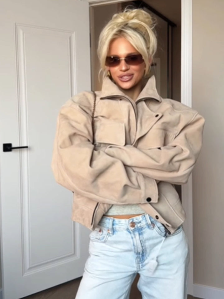 Damen Oversize Wildlederoptik Jacke mit Pattentaschen und Stehkragen Echoarchiv