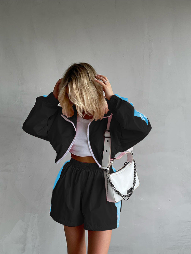Damen nan kurzes Sport-Trackset mit Crop-Zip Jacke und elastischer Highwaist-Shorts Echo Archiv