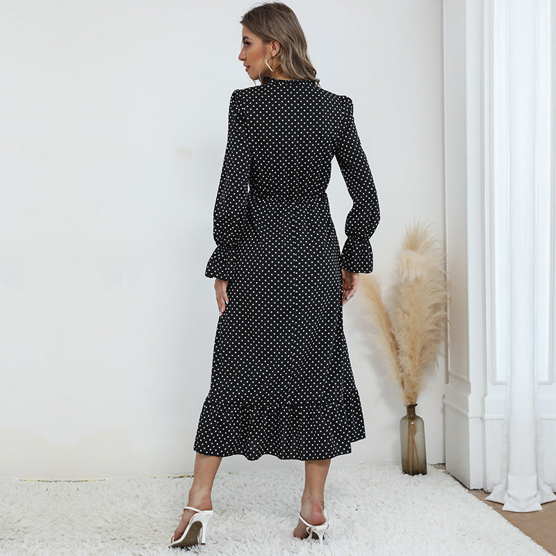 Damen Maxikleid mit Polka-Dot‑Print, geraffter Taille, Schleifenkragen und Volant-Saum Echoarchiv