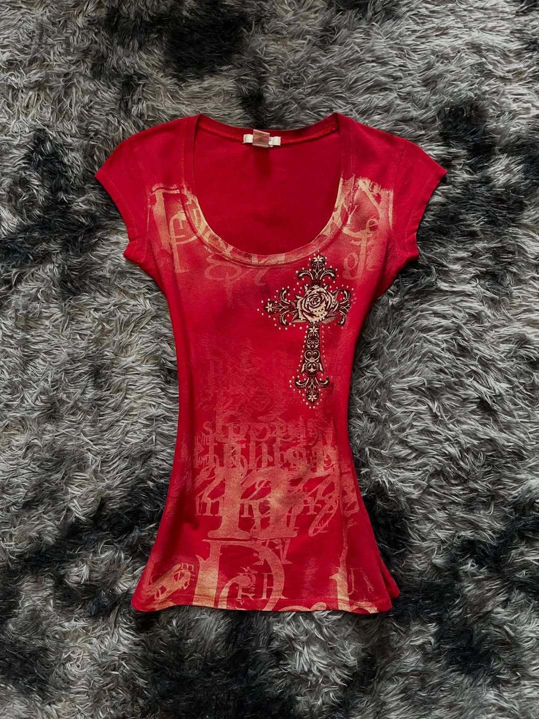 Damen modisches T-Shirt mit einzigartigem Cross-Design Echo Archiv