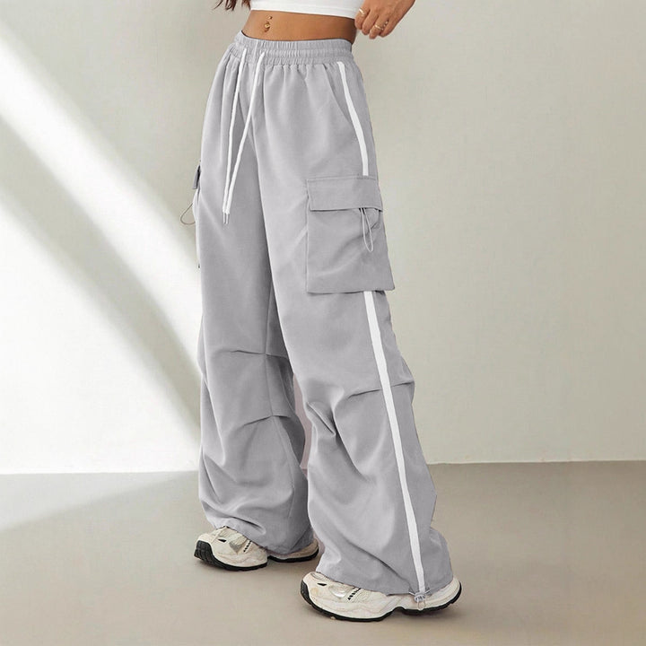 Damen Weite Cargo‑Loungehose mit Gummibund, Tunnelzug und großen Klappentaschen – Avérine