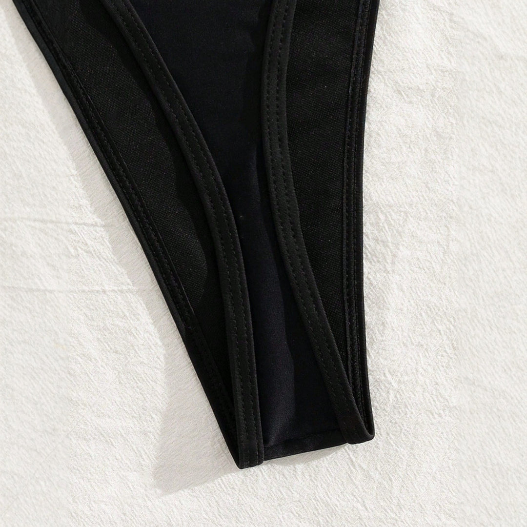 Damen Bikini mit stilvollen Nieten Echo Archiv