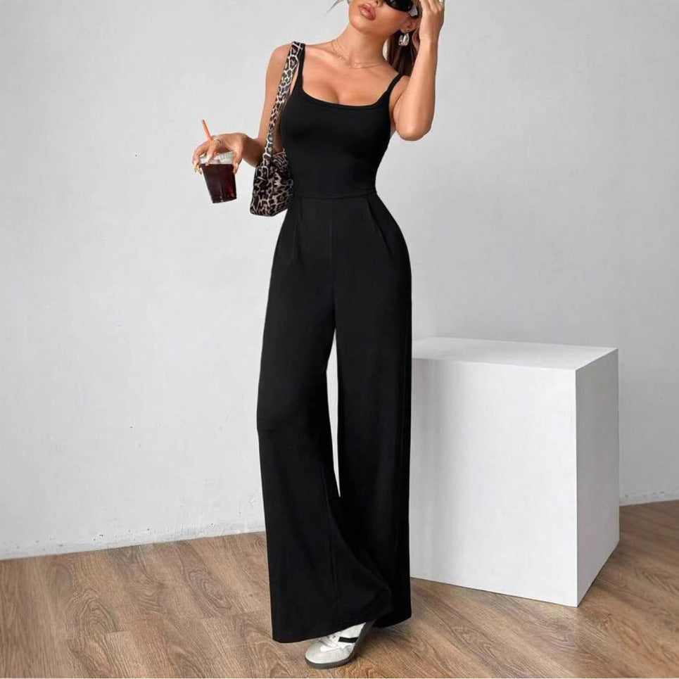 Damen Eleganter Jumpsuit mit weitgeschnittenen Beinen und schmeichelndem Oberteil Echo Archiv