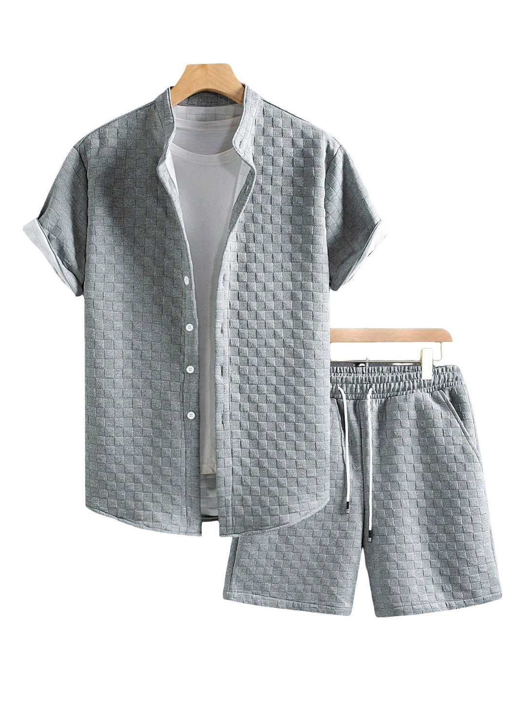 Herren nan zweiteiliges Sommerensemble mit Stehkragen-Hemdjacke und elastischen Komfort-Shorts in geprägter Karo-Textur Echoarchiv