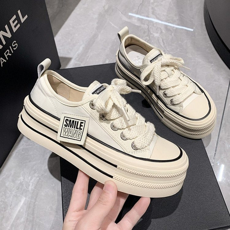 Damen Plateau Sneakers mit doppelter Sohle und trendigem Design Echo Archiv