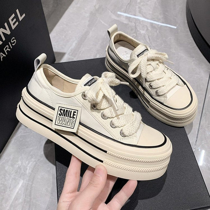 Damen Plateau Sneakers mit doppelter Sohle und trendigem Design Echo Archiv