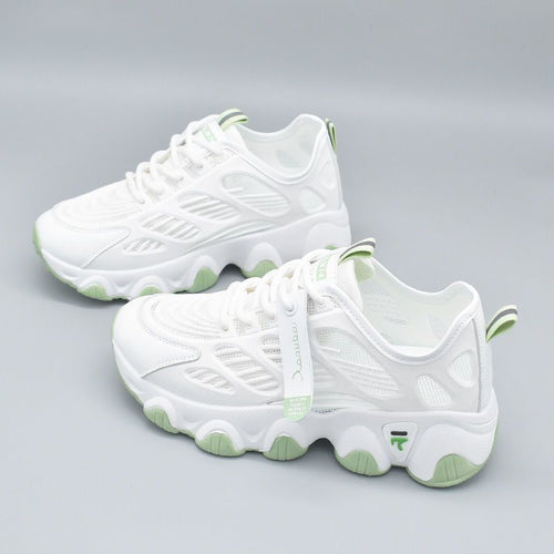 Damen Sportliche Sneakers mit atmungsaktivem Netzmaterial und dämpfender Sohle Echo Archiv