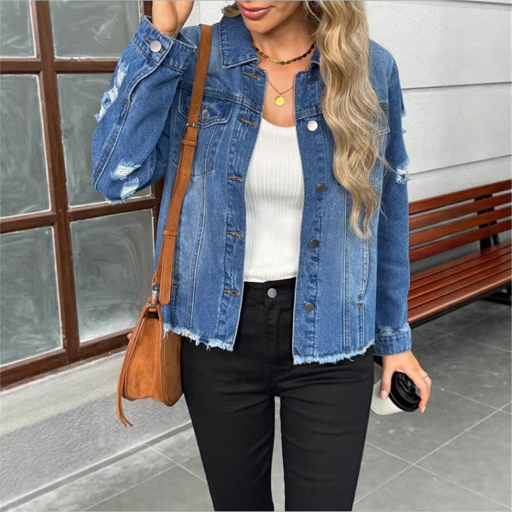Damen Jeansjacke mit lässigen Destroyed-Ärmeln und rohem Saum Echo Archiv