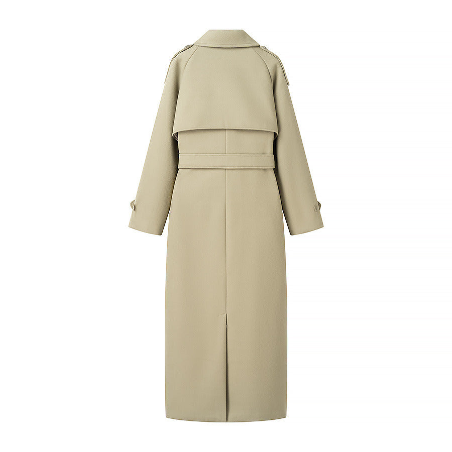 Damen nan maxi Trenchcoat mit doppelreihiger Knopfleiste, Bindegürtel und Epauletten Echo Archiv