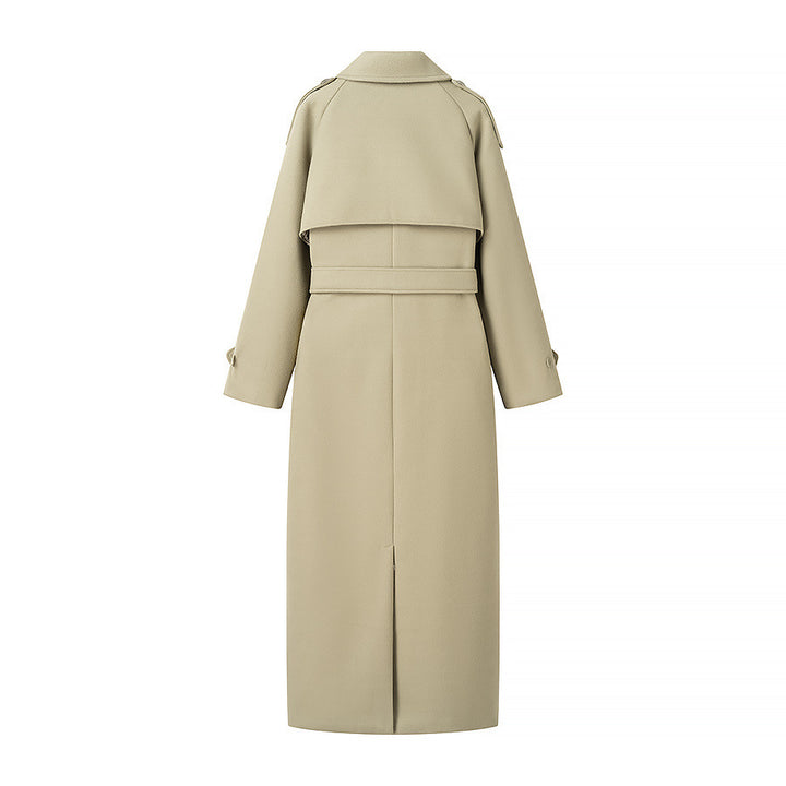 Damen nan maxi Trenchcoat mit doppelreihiger Knopfleiste, Bindegürtel und Epauletten Echo Archiv