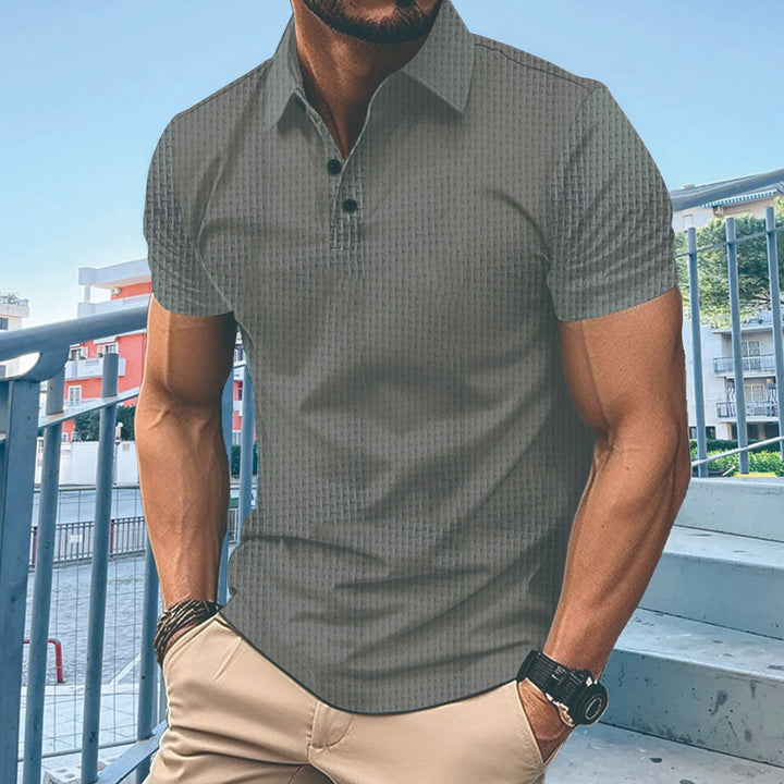 Herren modisches Kurzarm-T-Shirt mit strukturiertem Design und eleganter Knopfleiste Echoarchiv