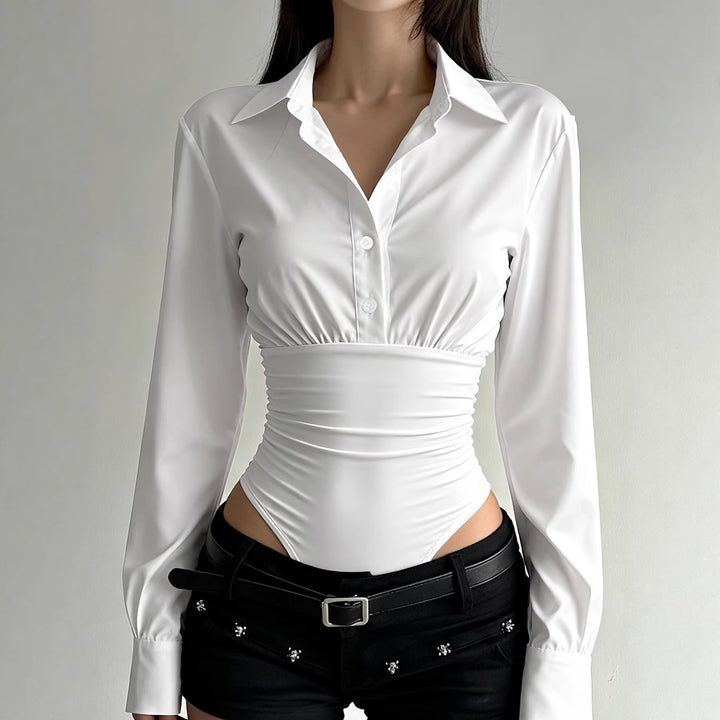 Damen eleganter Bodysuit mit feinem Kragen und Knopfdetails Echo Archiv