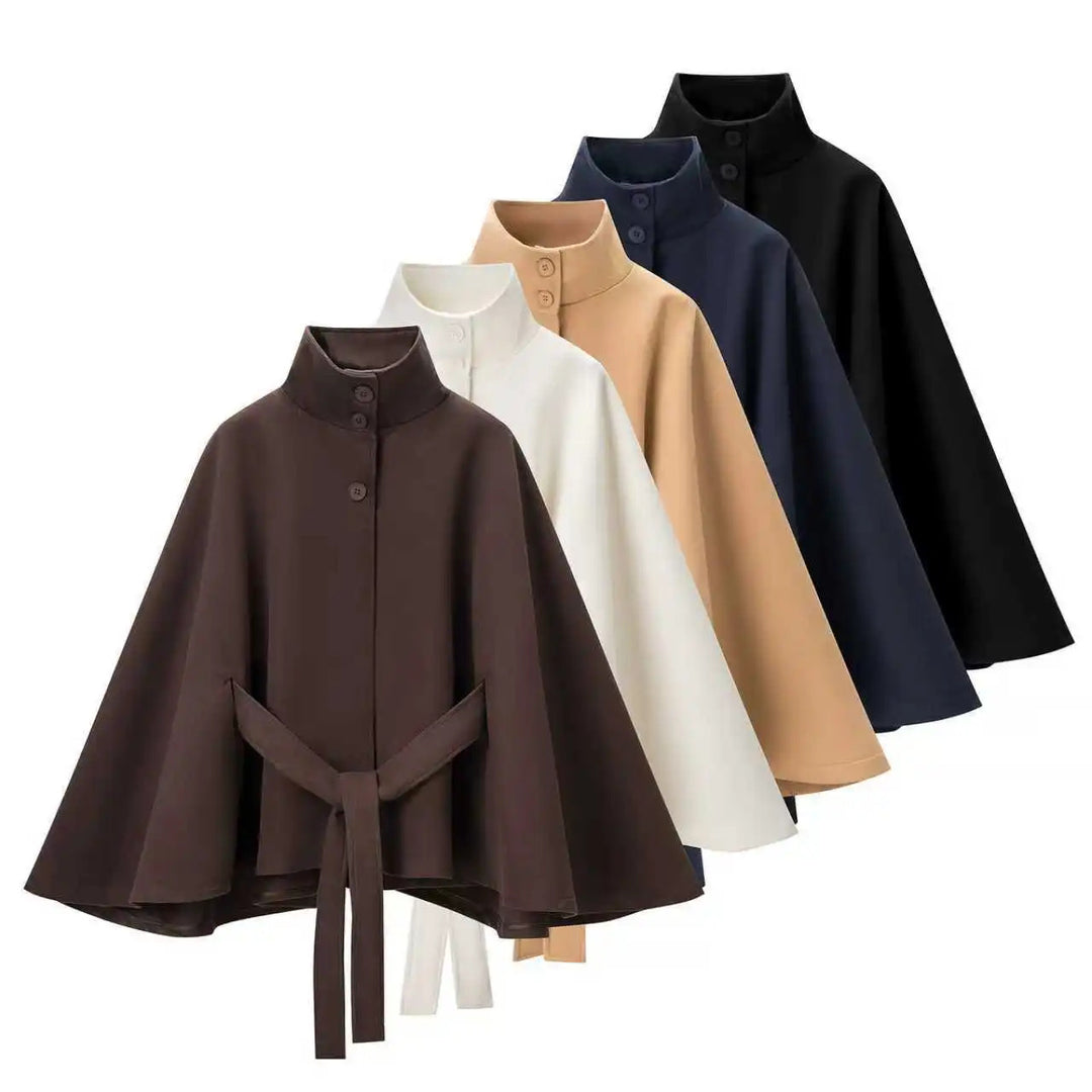 Damen nan tailliertes Cape mit Stehkragen, Knopfverschluss und Bindegürtel Echo Archiv