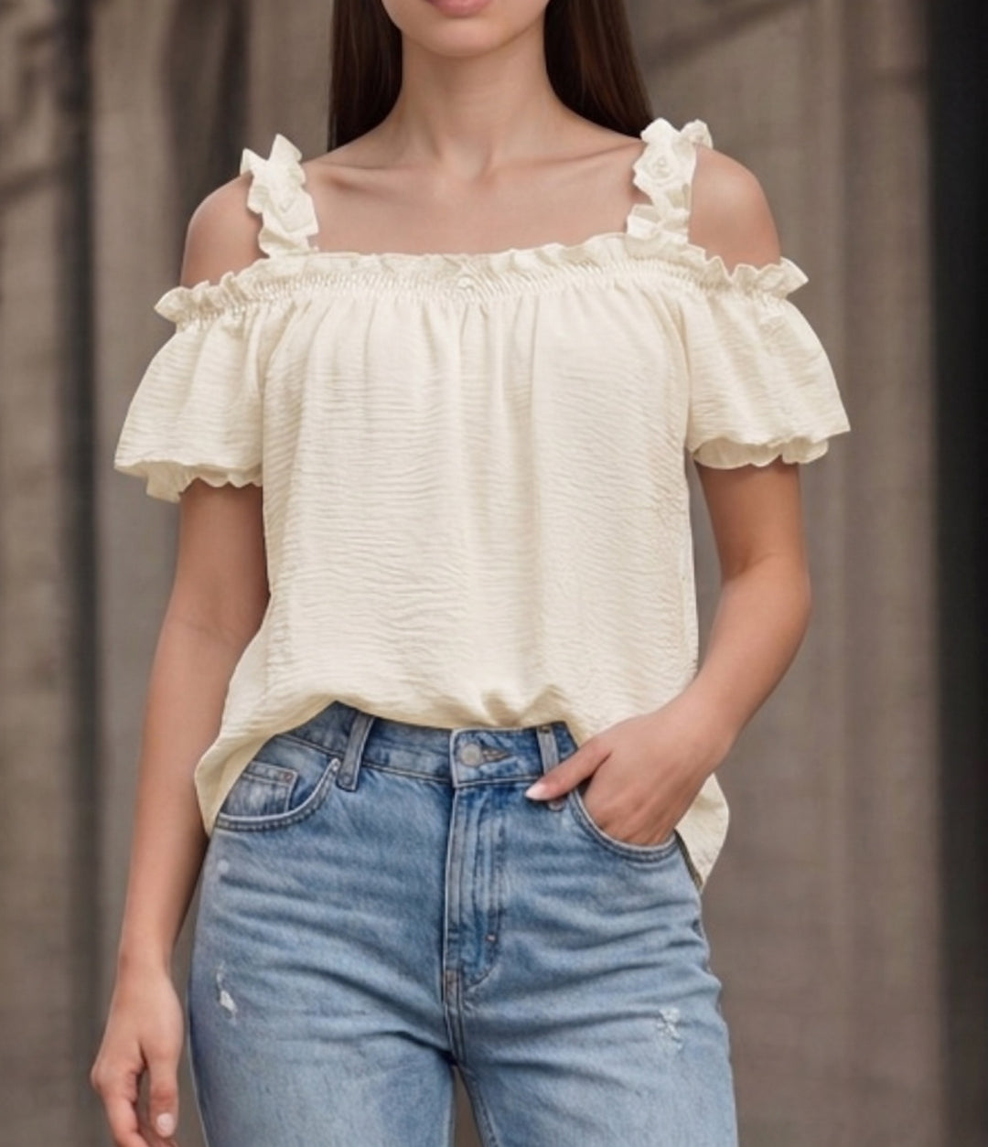 Damen Schulterfreies Crinkle-Top mit Smok-Bandeau, Rüschen‑Trägern und Flügelärmeln Echo Archiv